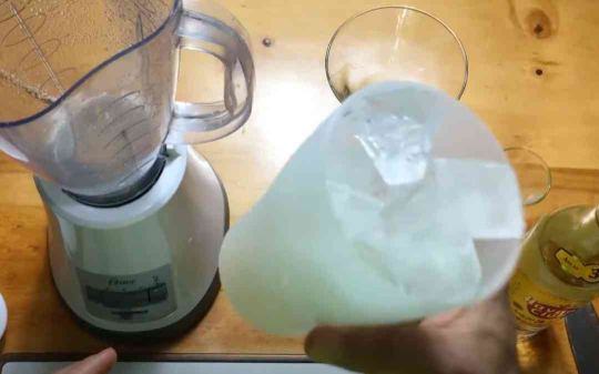 AÑADE-EL-HIELO