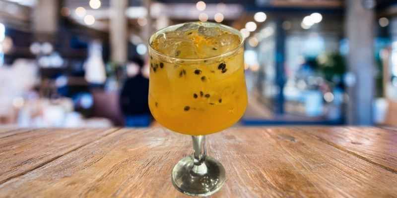 GIN-TONIC-EL-SABOR-VIBRANTE-DE-LA-MARACUYA
