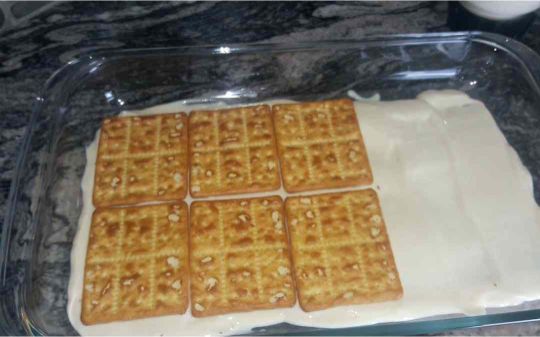 PREPARANDO-LA-BASE-DEL-POSTRE