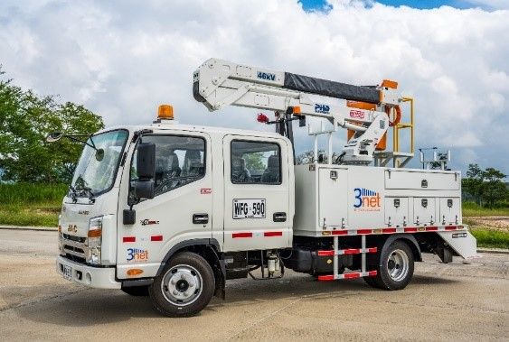 Camion canasta plataforma aerea