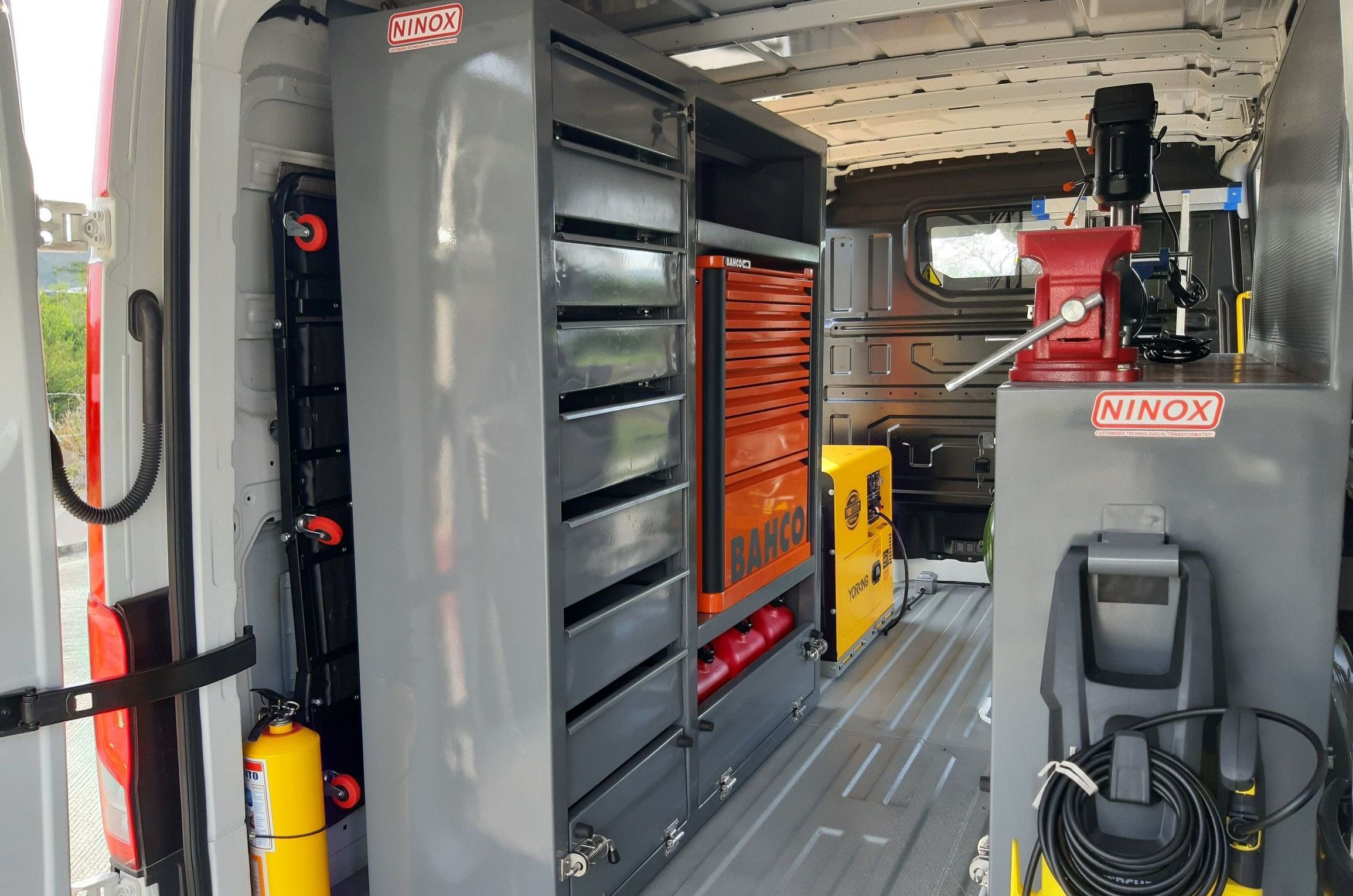 Carrotaller, Camion de servicio mecanico, NINOX