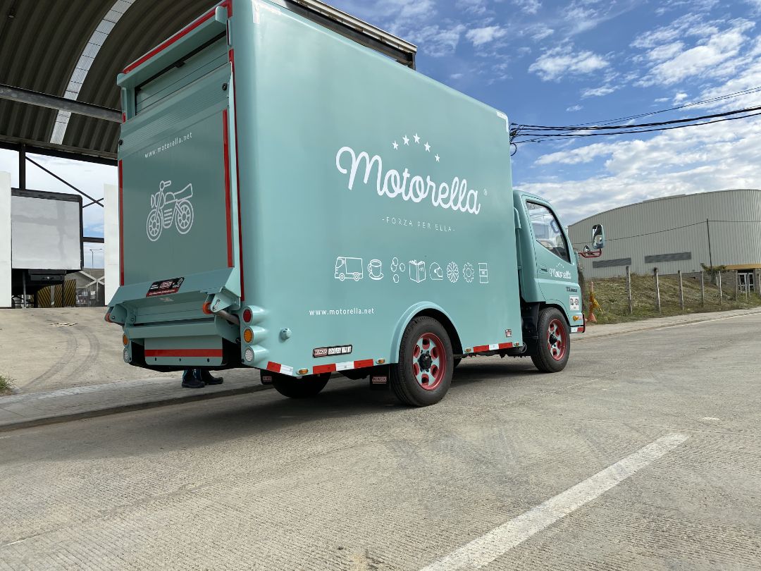 Camión especial transporte motos - motorella - NINOX