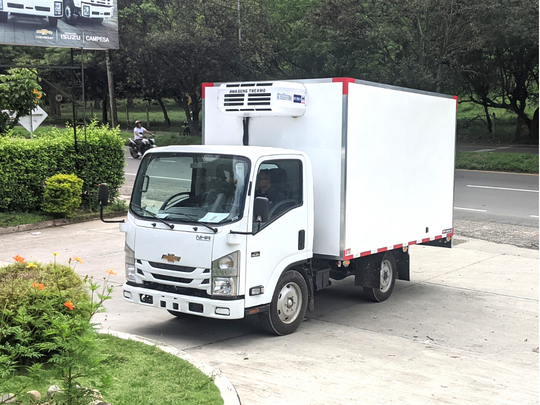 furgon refrigerado, carga refrigerada, furgon, cargo max, cadena de frio, logistica de carga, carga, camiones colombianos, camiones, carroceria, equipo movil 