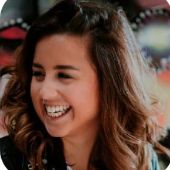 Paula del Valle - Experta en Innovación y Compliance.