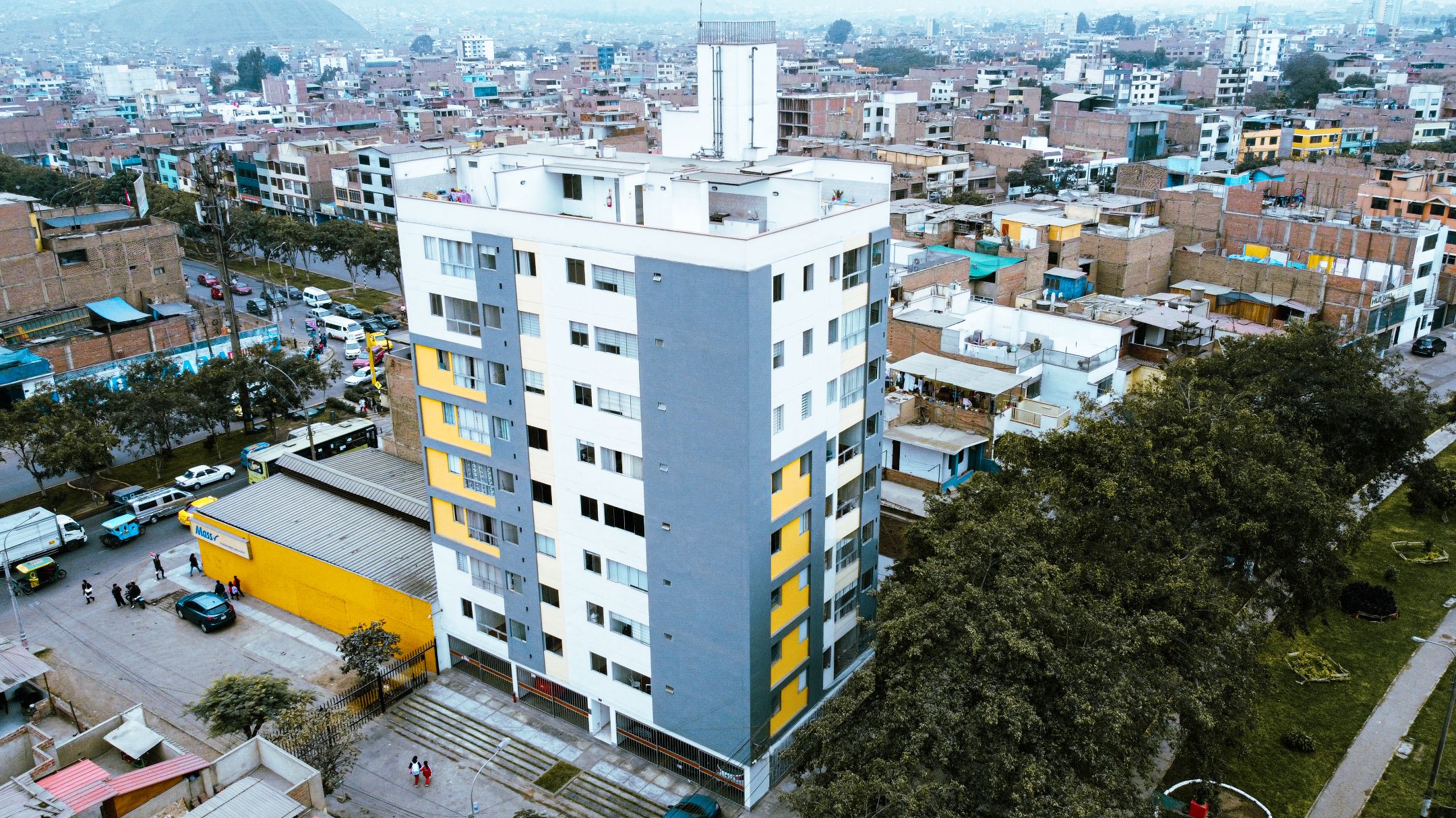 RESIDENCIAL “LA HUACA” Los Olivos