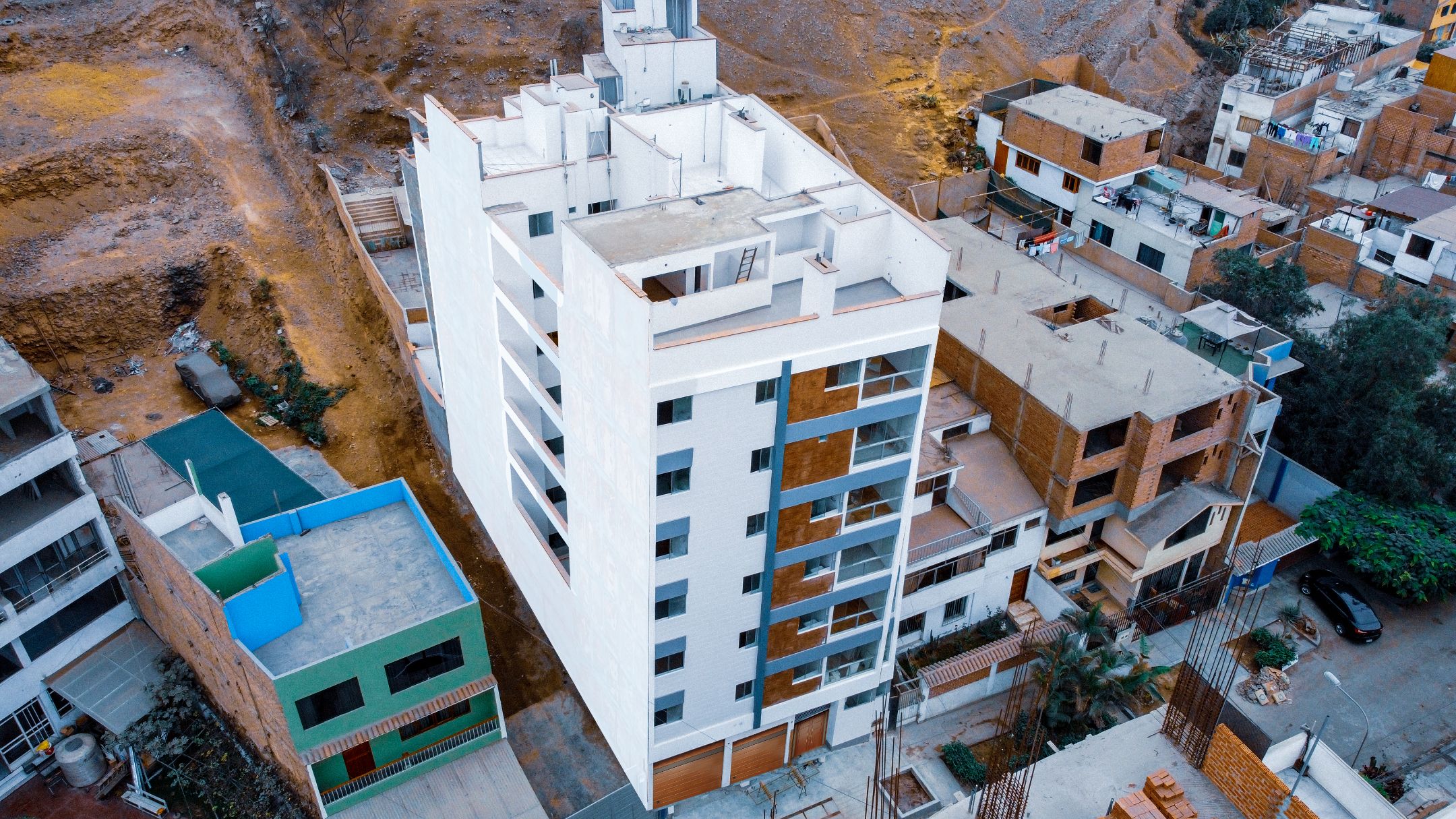RESIDENCIAL “LA FLORESTA” Los Olivos