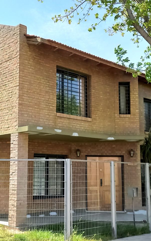 Antes frente Hall ladrillo a la vista II