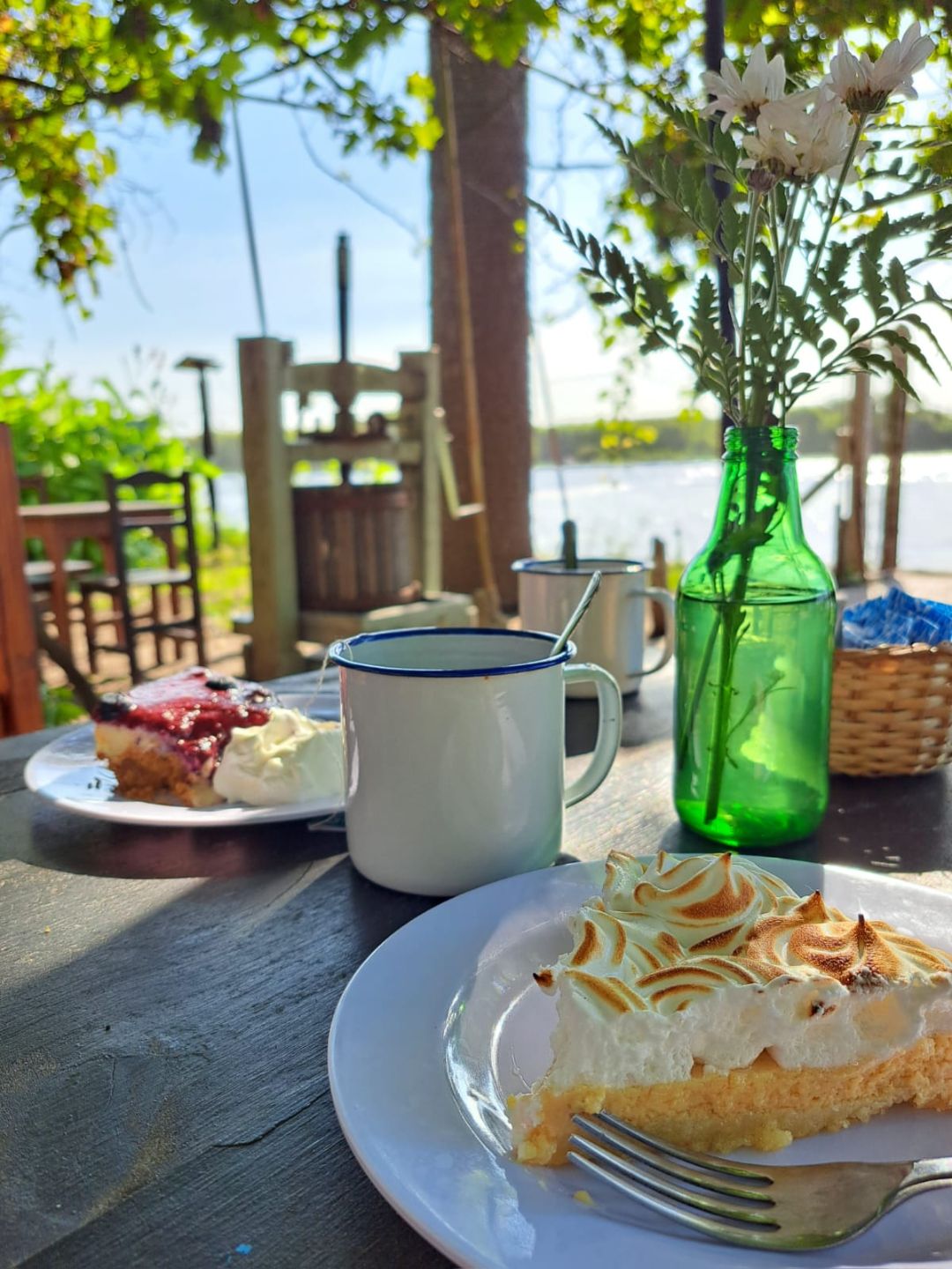 ALMUERZO isleño con identidad