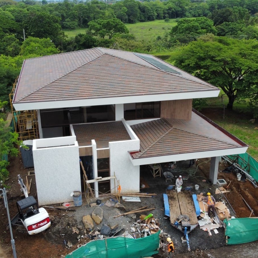 Vivienda residencial en proceso de construcción, desarrollada por Grupo Constructivo CS