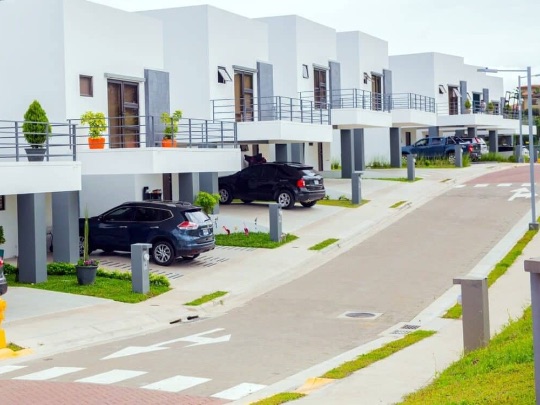 Construcción residencial y proyectos habitacionales con enfoque en calidad