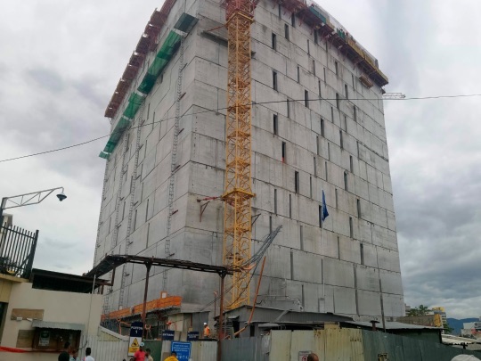 Construcción comercial y corporativa para proyectos de edificación