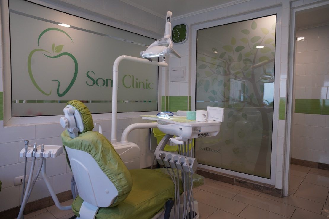 Box de atención de Som Clinic en Padre Hurtado