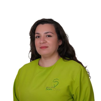TONS. Kimberly Calderón, tecnóloga en Som Clinic Padre Hurtado